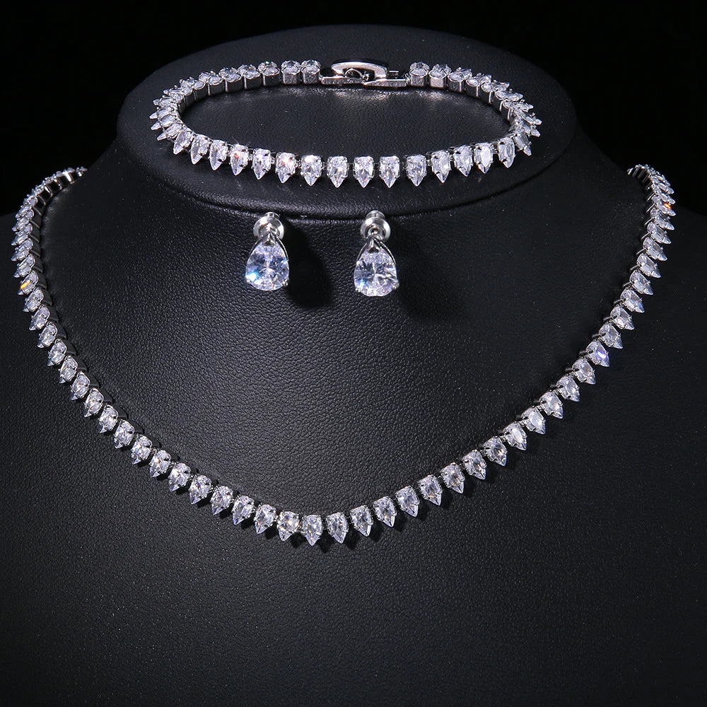 Women's Zircon Clavicle Chain Jewelry Set